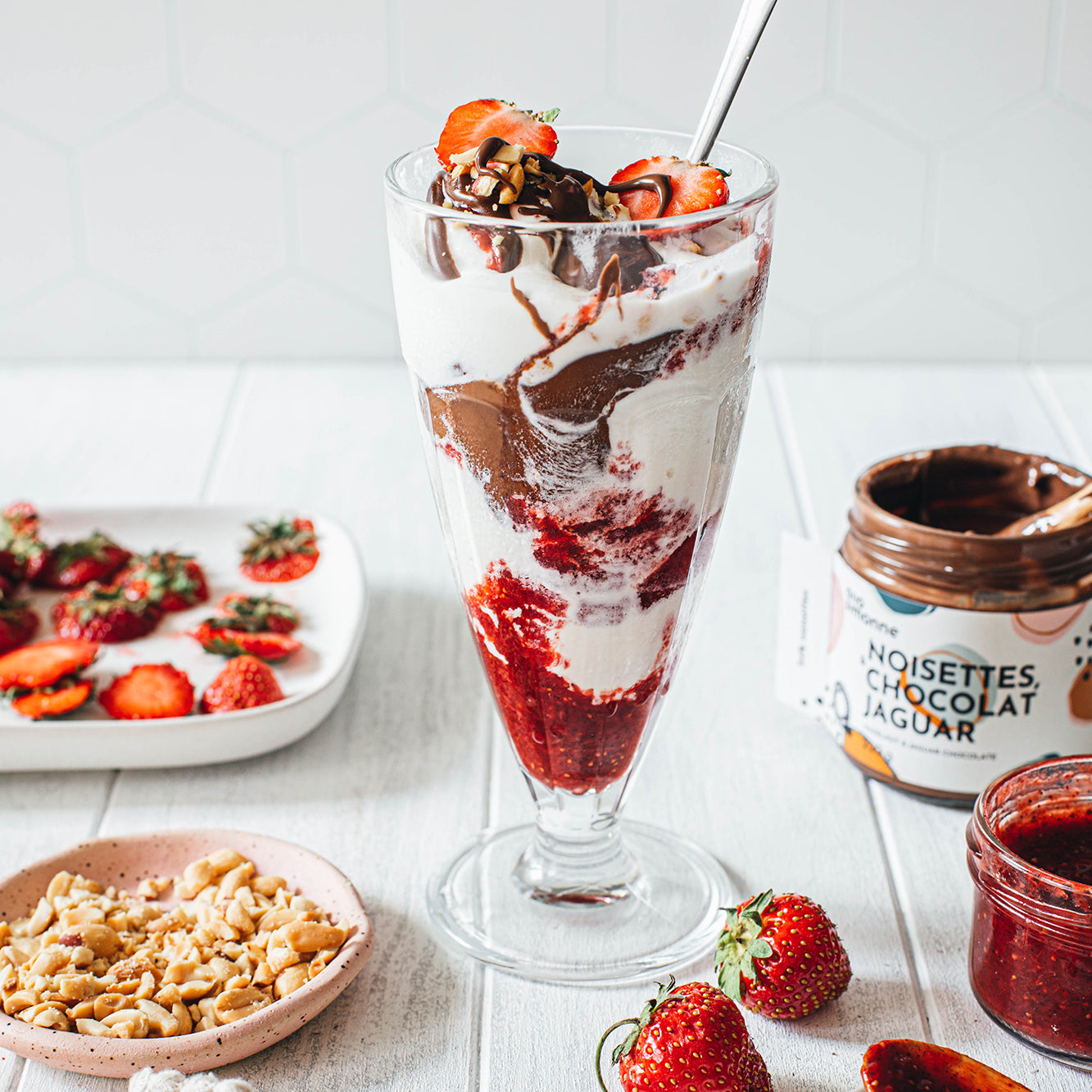 Sundae vanille-fraise et tartinade chocolat noir