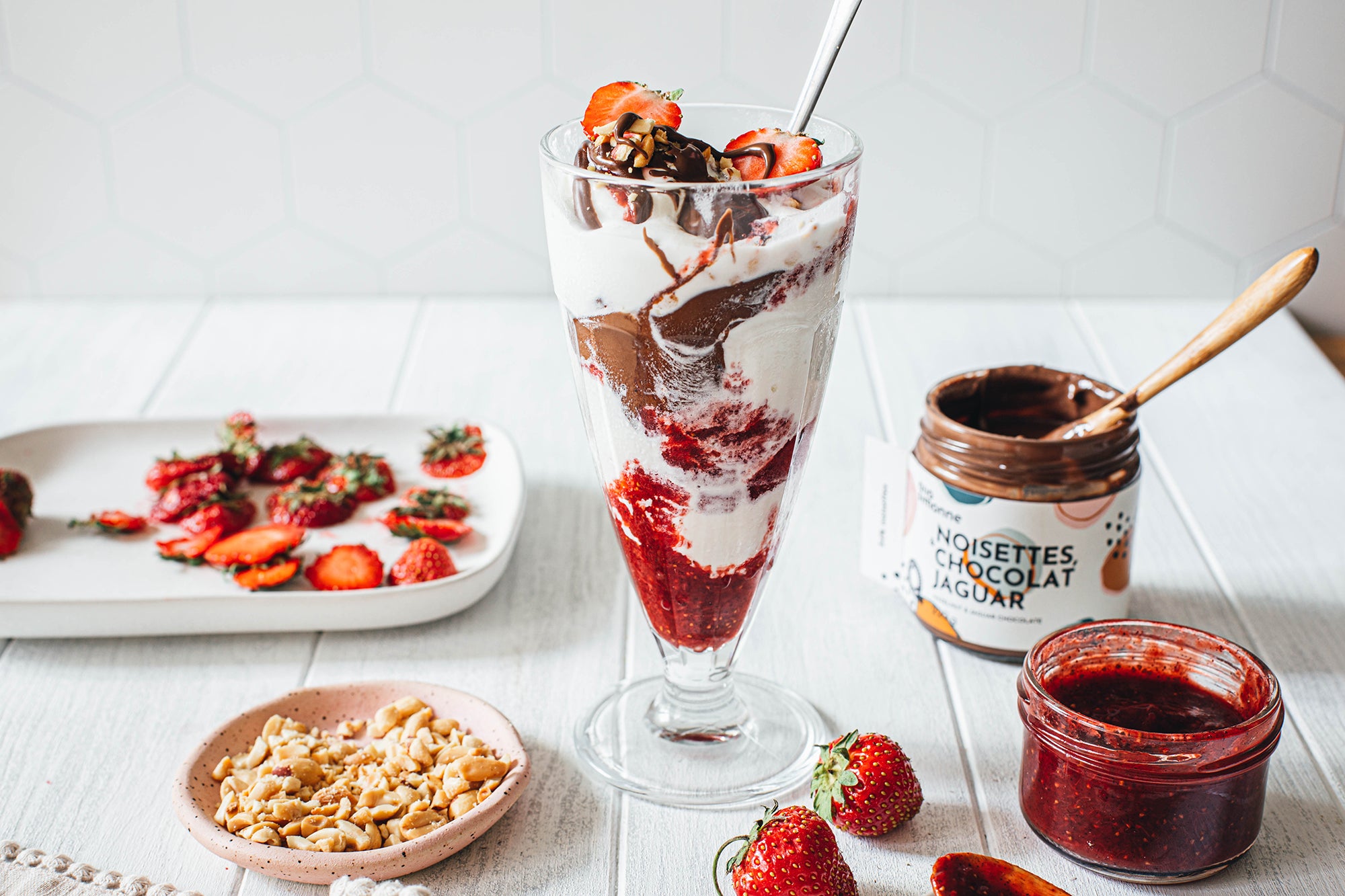 Sundae vanille-fraise et tartinade chocolat noir