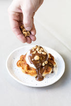 Petit-Déjeuner avec de la Tartinade Noisettes et Chocolat au Lait de chez Allo Simonne